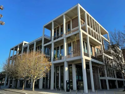 Kingston Town House exterior 1200x900 1 1024x768