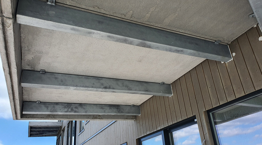 Balkong fra underside